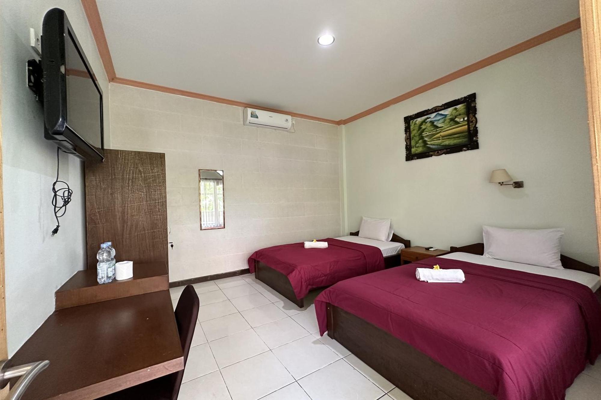 Taxa Raya Guest House Legian  Ngoại thất bức ảnh