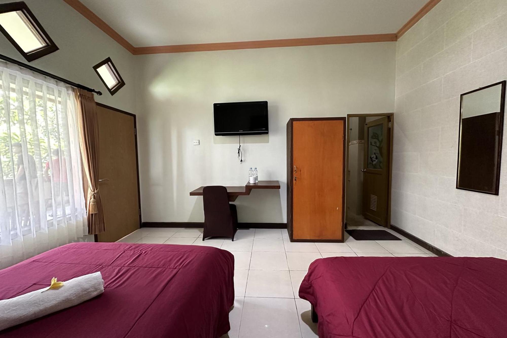 Taxa Raya Guest House Legian  Ngoại thất bức ảnh