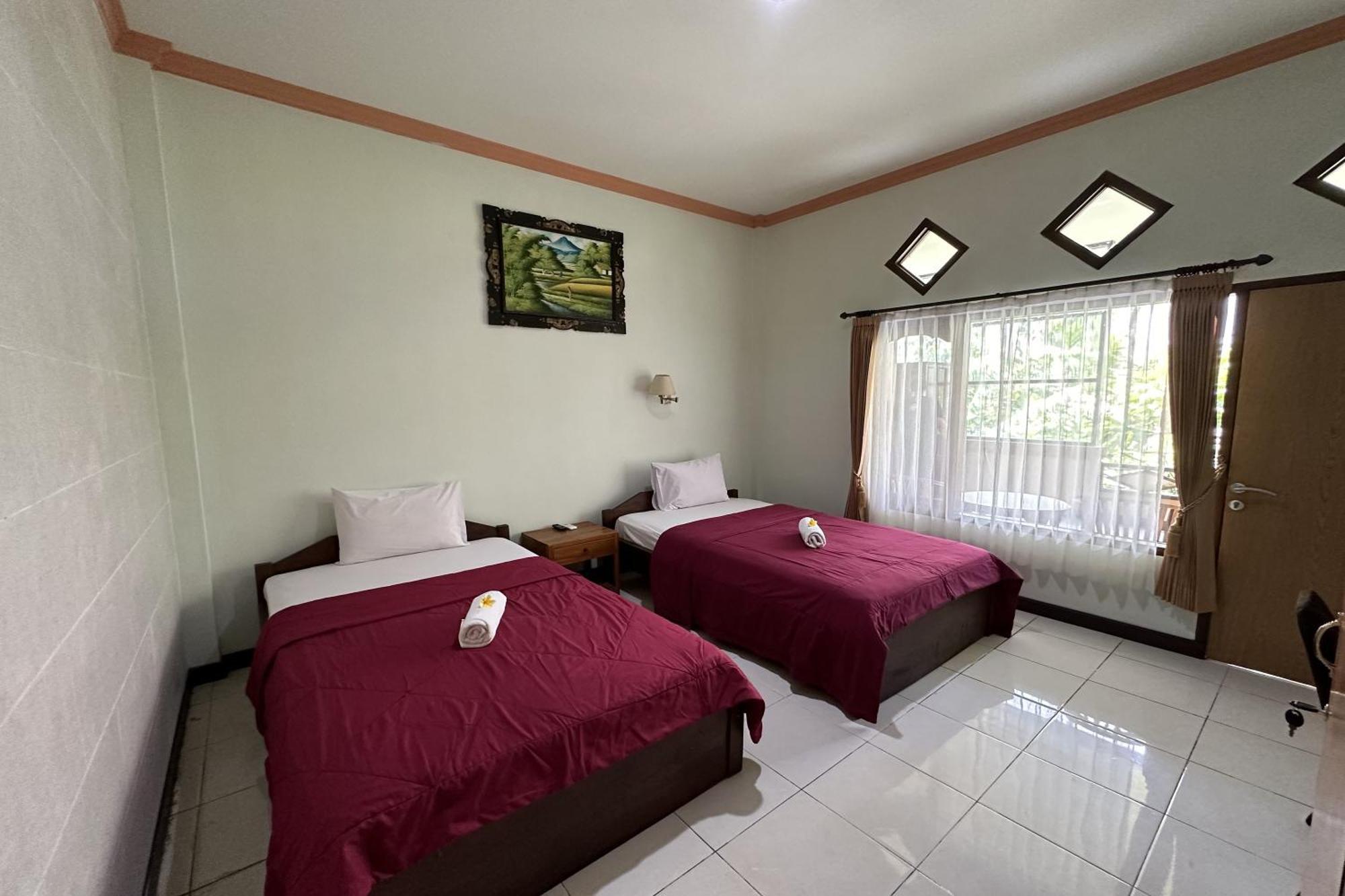 Taxa Raya Guest House Legian  Ngoại thất bức ảnh